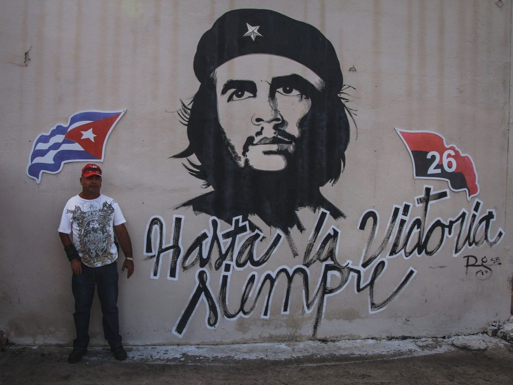 Guadeloupe ou Cuba : Choisissez votre Évasion Tropicale