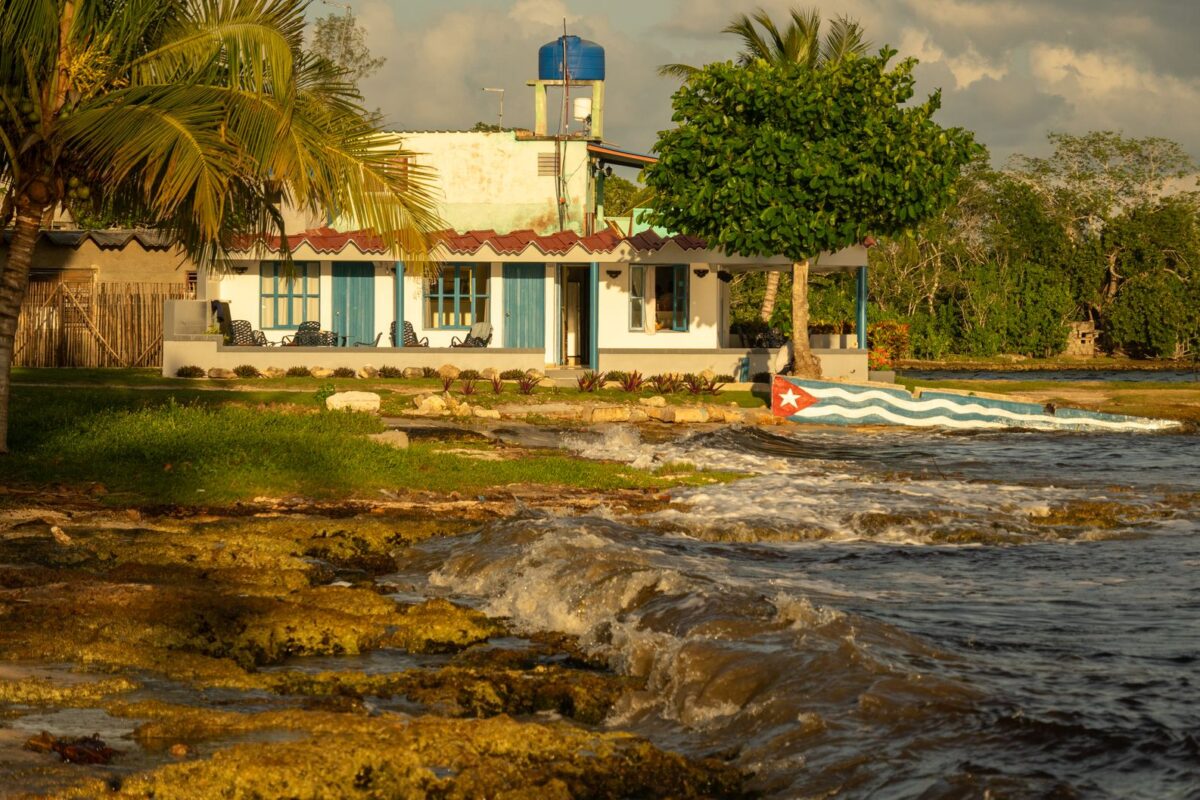 Le déclin des touristes canadiens à Cuba : Une opportunité ou un défi pour votre voyage ?